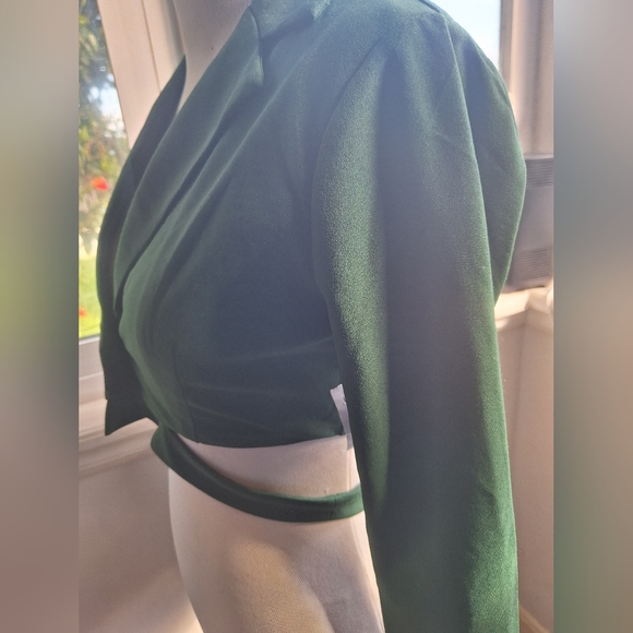 Green Top - Picture 3 of 6